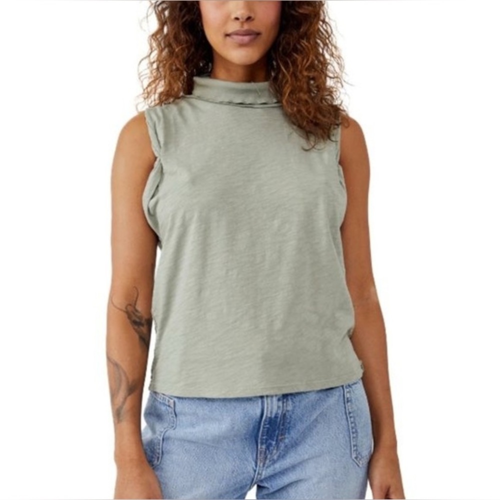 We The Free Sage Sleeveless Muscle Tee, Medium